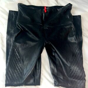 Spanx women’s moto leggings size L black excellent condition